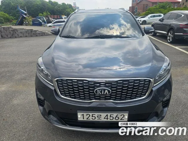 Kia Sorento 2019 — photo 1
