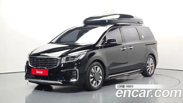 Kia Canival 2020 — photo 1