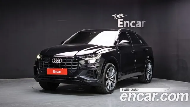Audi Q8 2021 — photo 1