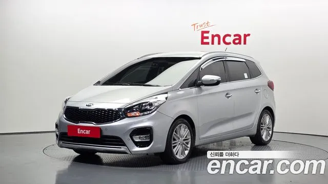 Kia Carens 2017 — photo 1
