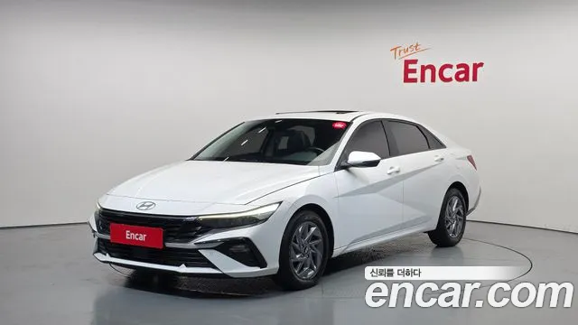 Hyundai AVANTE 2024 — photo 1