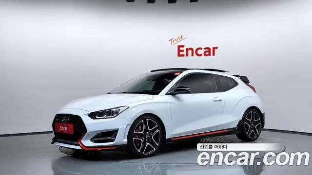 Hyundai Veloster 2019 — photo 1
