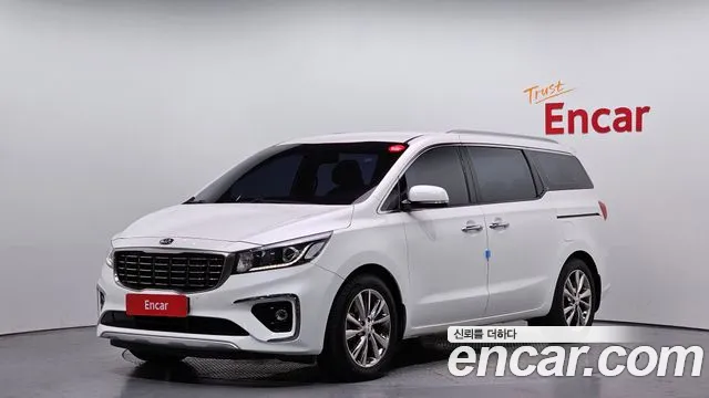Kia Canival 2019 — photo 1