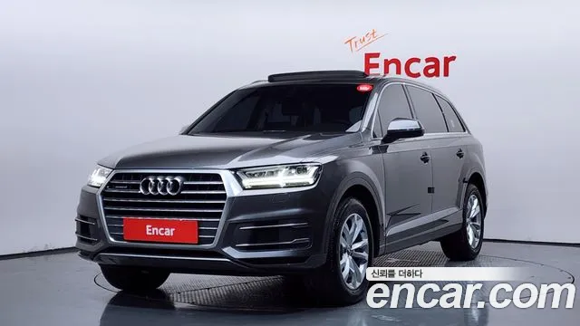 Audi Q7 2019 — photo 1