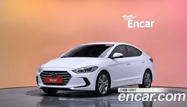 Hyundai AVANTE 2018 — photo 1