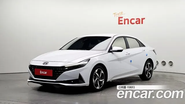 Hyundai AVANTE 2023 — photo 1