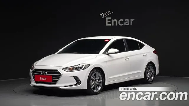 Hyundai AVANTE 2018 — photo 1
