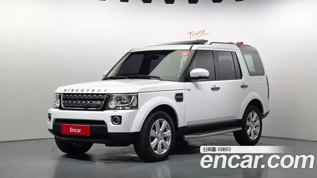 Land Rover Discovery 2016 — photo 1