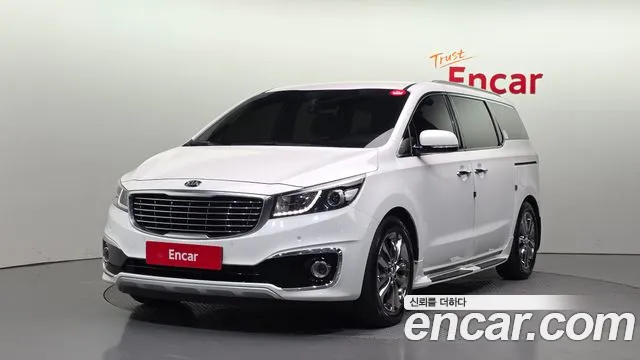Kia Canival 2016 — photo 1