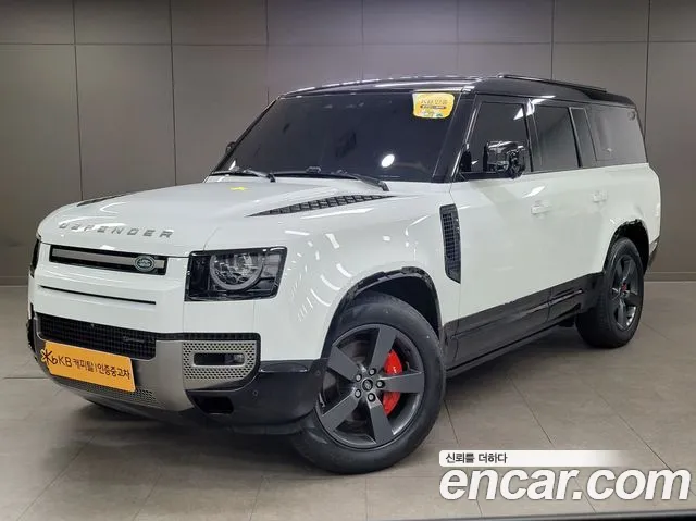 Land Rover Defender 2023 — photo 1