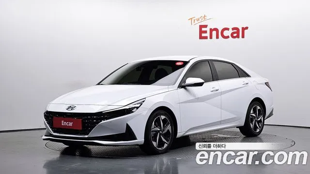 Hyundai AVANTE 2022 — photo 1