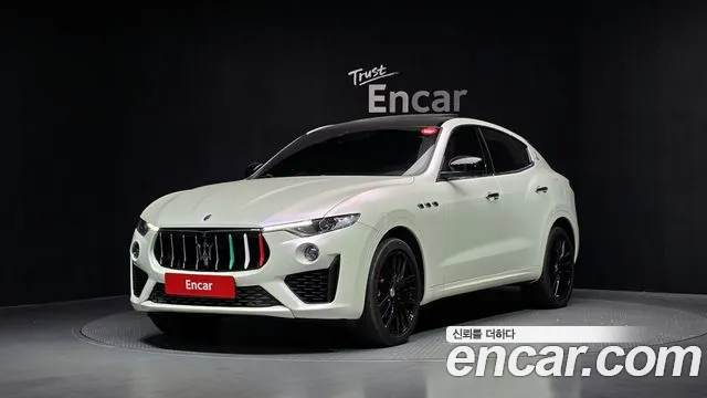Maserati Levante 2017 — photo 1