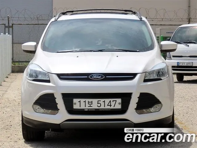 Ford Escape 2015 — photo 1