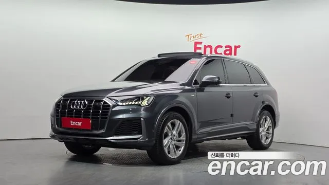 Audi Q7 2021 — photo 1