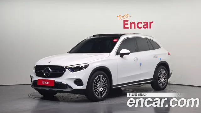 Mercedes-Benz GLC-Class 2023 — photo 1