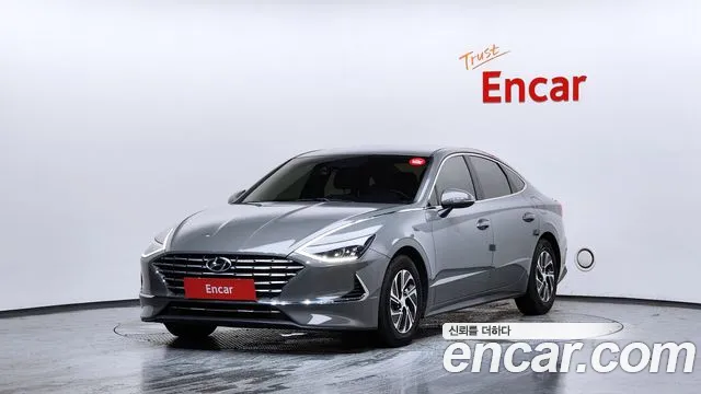 Hyundai Sonata 2022 — photo 1