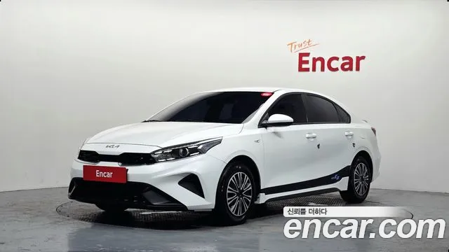 Kia K3 2023 — photo 1