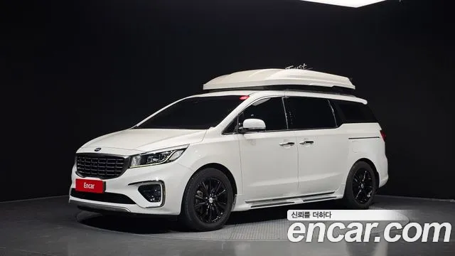 Kia Canival 2020 — photo 1