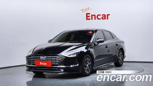 Hyundai Sonata 2022 — photo 1