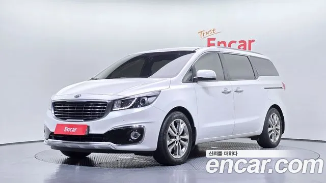 Kia Canival 2015 — photo 1