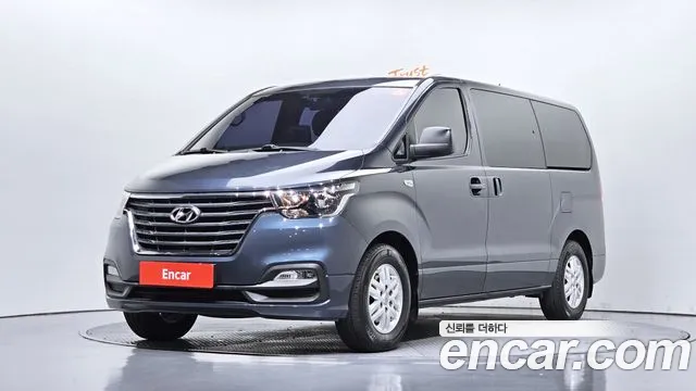 Hyundai Starex 2019 — photo 1