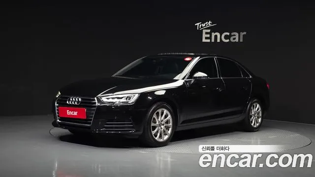 Audi A4 2018 — photo 1