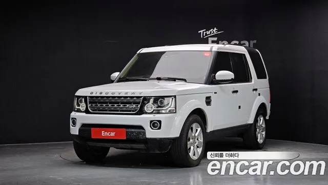 Land Rover Discovery 2016 — photo 1