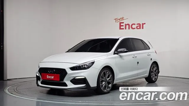 Hyundai i30 2019 — photo 1