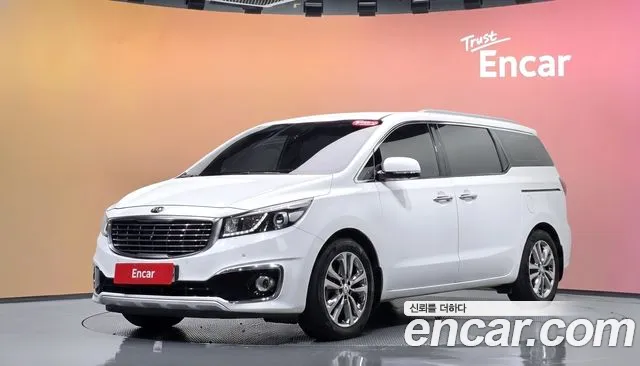 Kia Canival 2018 — photo 1
