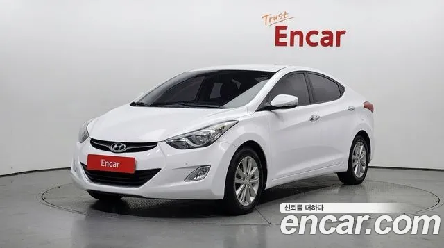 Hyundai AVANTE 2013 — photo 1