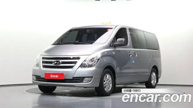 Hyundai Starex 2018 — photo 1