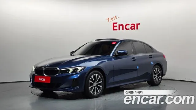 BMW 3-Series 2023 — photo 1
