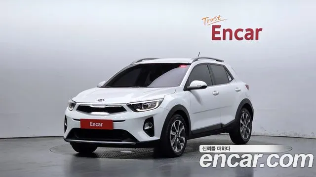 Kia Stonic 2018 — photo 1