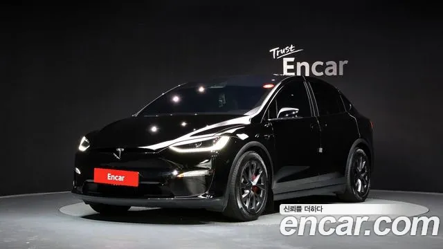 Tesla Model X 2023 — photo 1