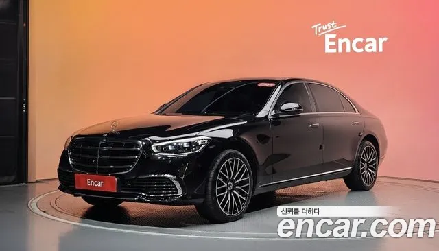 Mercedes-Benz S-Class 2024 — photo 1