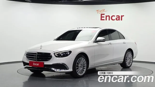 Mercedes-Benz E-Class 2021 — photo 1