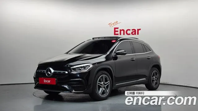 Mercedes-Benz GLA-Class 2020 — photo 1
