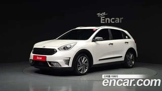 Kia Niro 2017 — photo 1