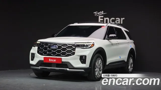 Ford Explorer 2025 — photo 1