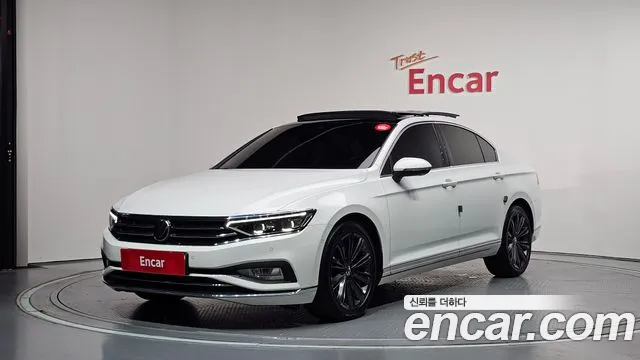 Volkswagen Passat 2021 — photo 1