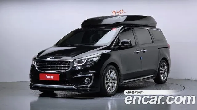 Kia Canival 2016 — photo 1