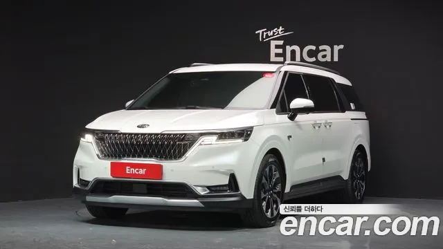 Kia Canival 2021 — photo 1
