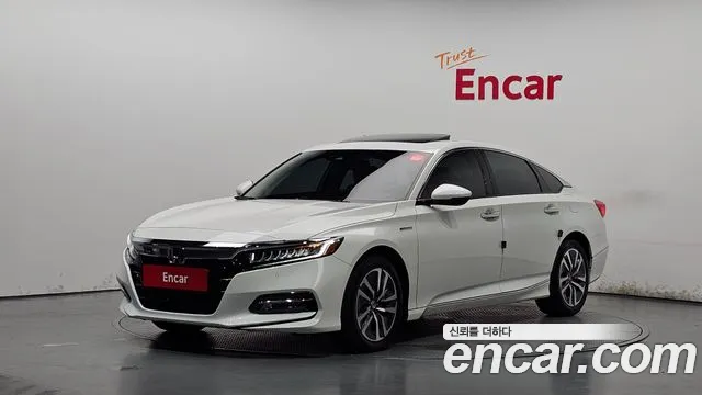 Honda Accord 2018 — photo 1