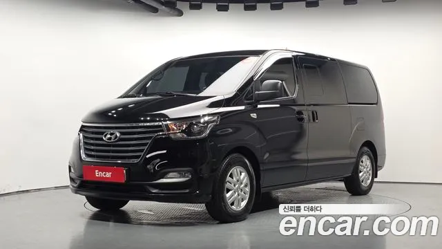 Hyundai Starex 2020 — photo 1
