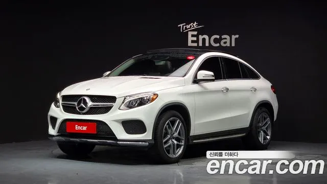 Mercedes-Benz GLE-Class 2017 — photo 1