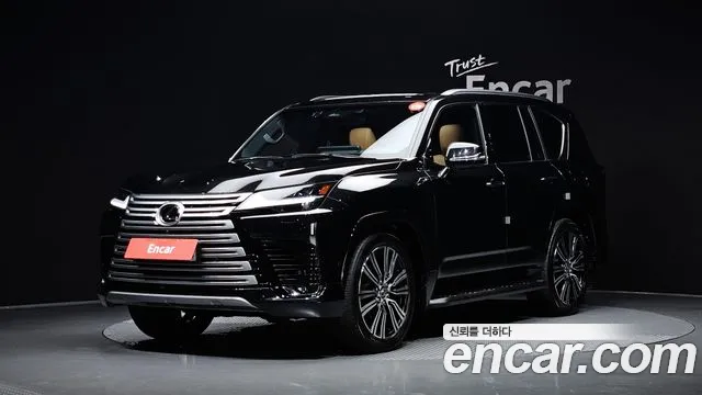 Lexus LX 2025 — photo 1
