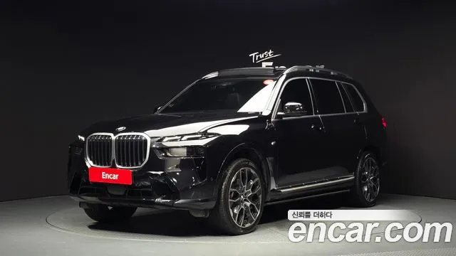 BMW X7 2025 — photo 1