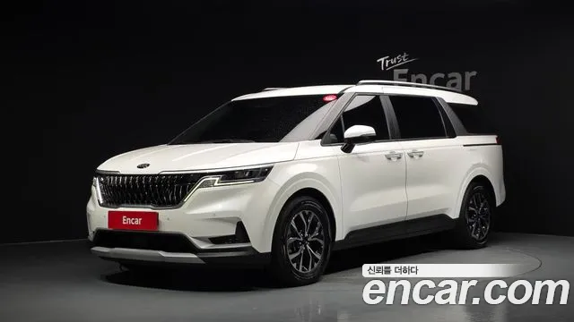 Kia Canival 2021 — photo 1