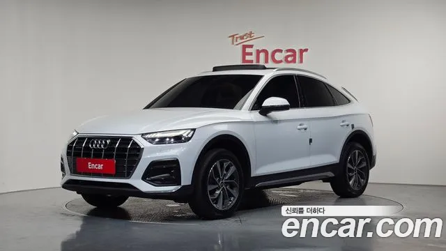 Audi Q5 2023 — photo 1