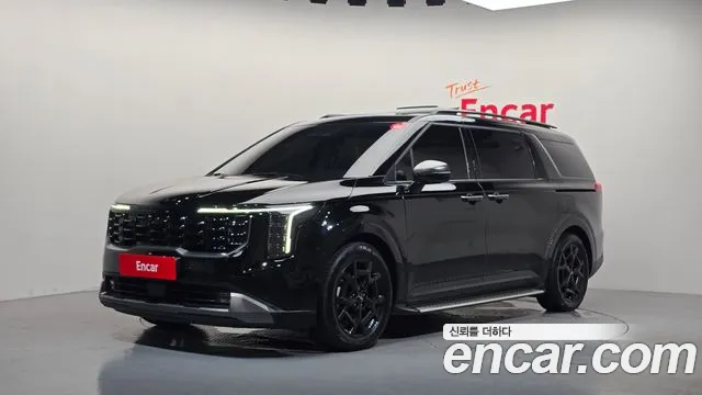 Kia Canival 2025 — photo 1